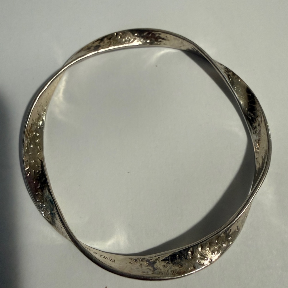 Silpada Sterling Silver 925 Retired Ribbon B2827 Bracelet